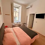 A Casa Di Luca Rum i privatbostad Neapel