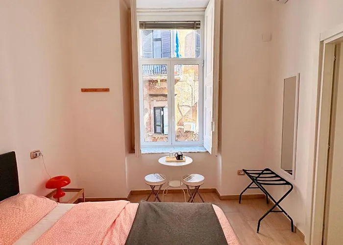 ホームステイ A Casa Di Luca ナポリ